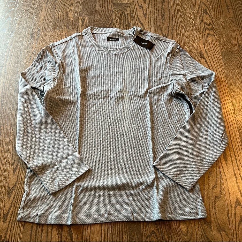 NWT Men’s Alfani long sleeve grey textured crew neck shirt